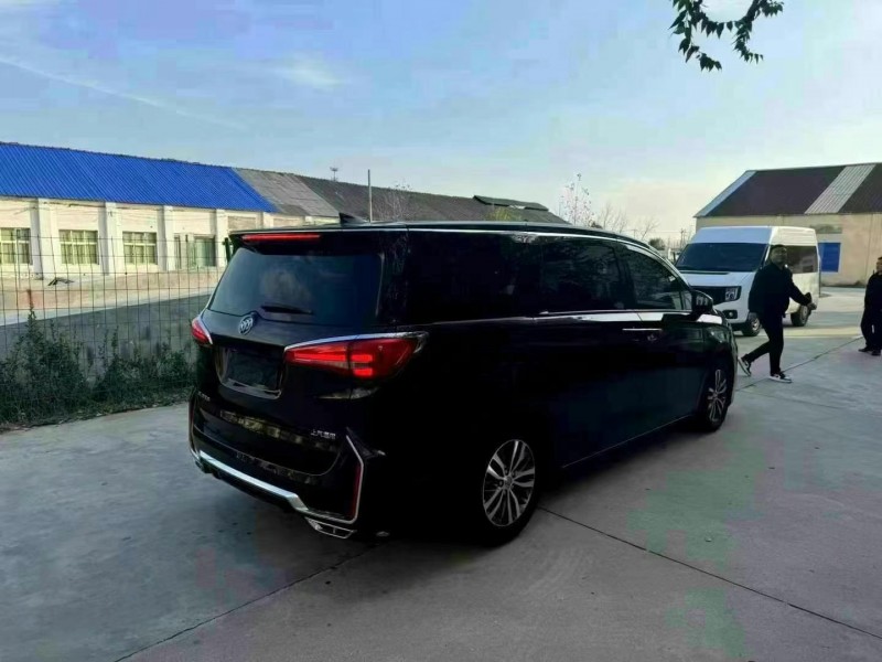 徐州18年别克GL83