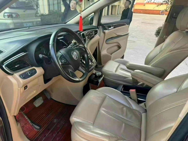 徐州18年别克GL84