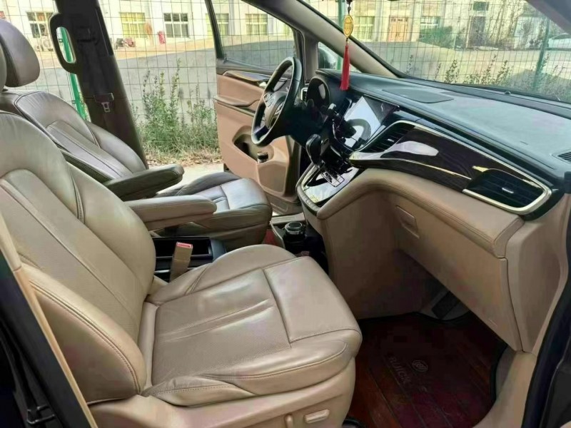 徐州18年别克GL85