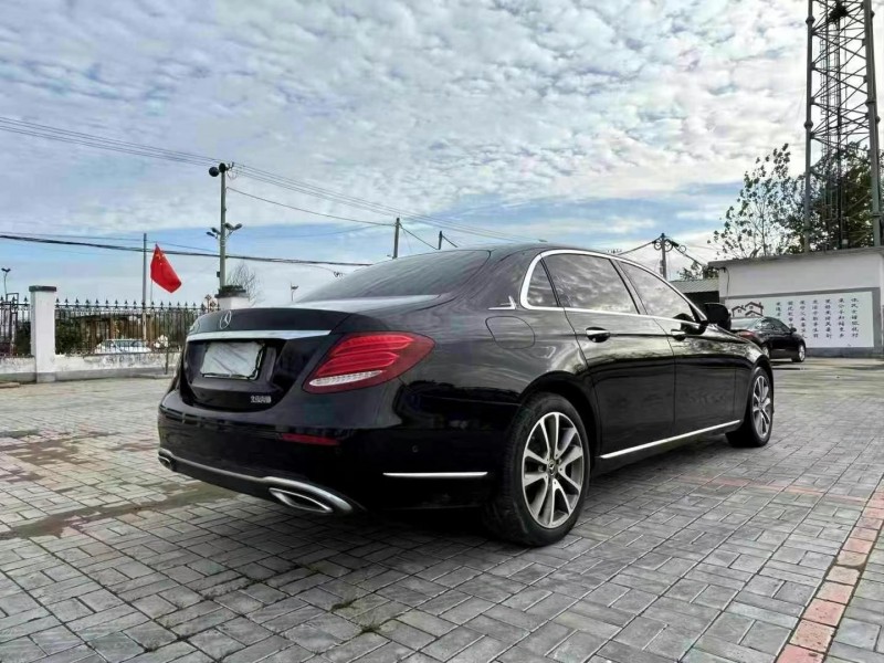 徐州19年奔驰E8