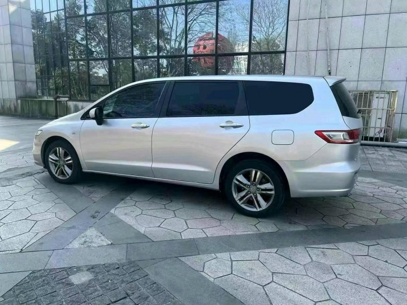 济宁10年本田奥德赛4