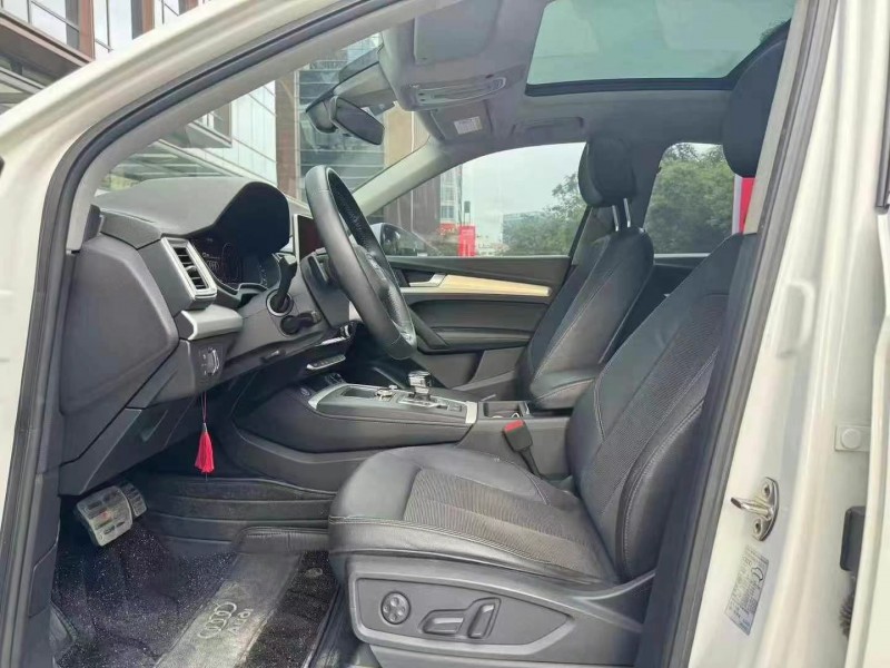 广州18年奥迪Q56