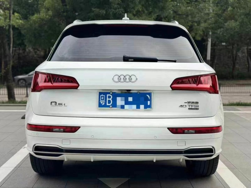 广州18年奥迪Q59