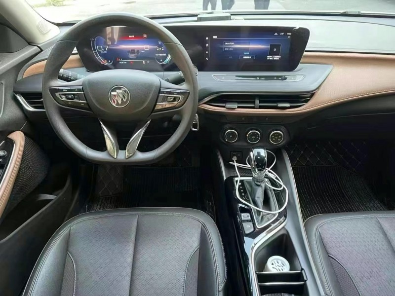 广州22年别克威朗5