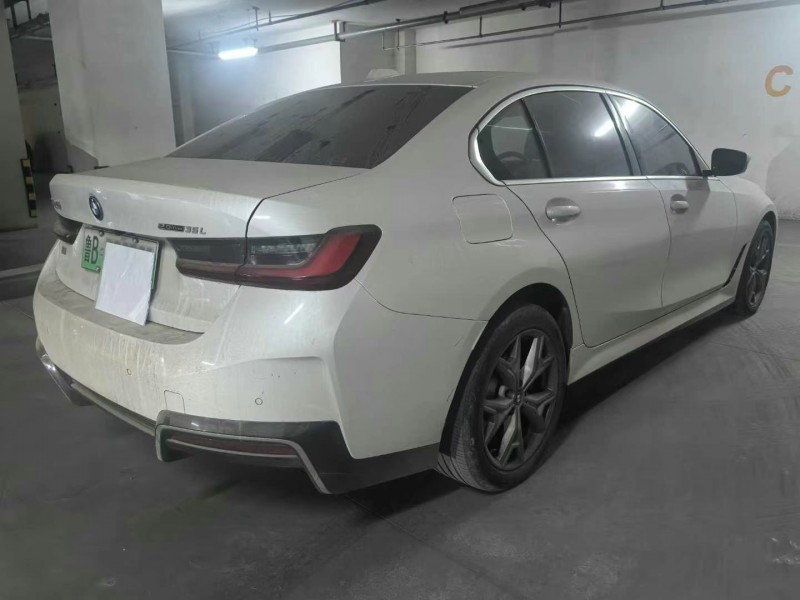 青岛23年宝马i34