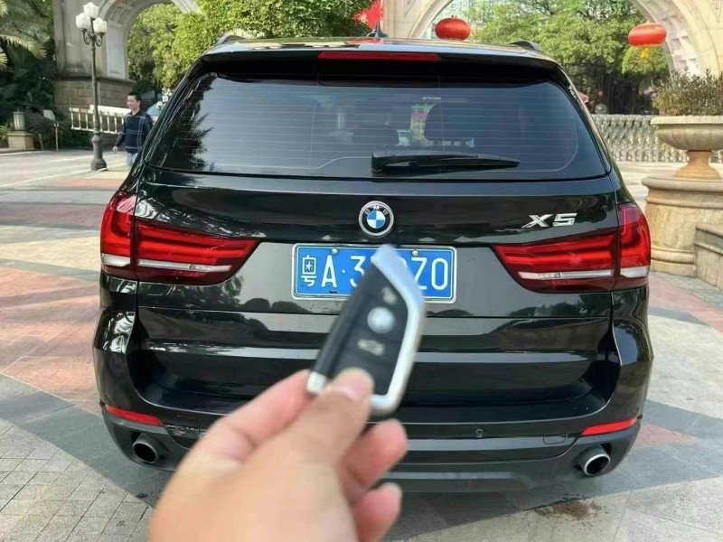 广州15年宝马X59