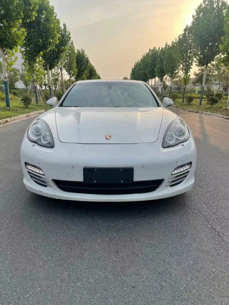 徐州12年保时捷帕拉梅拉1