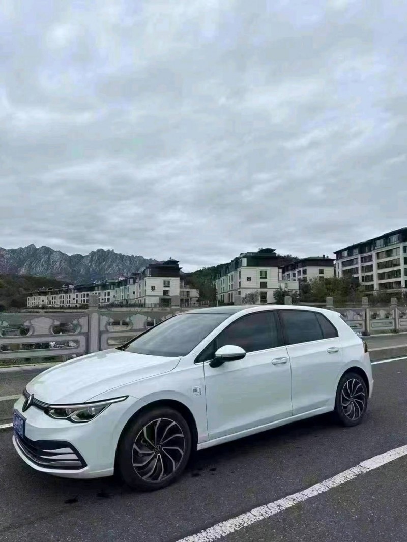 青岛23年大众高尔夫3