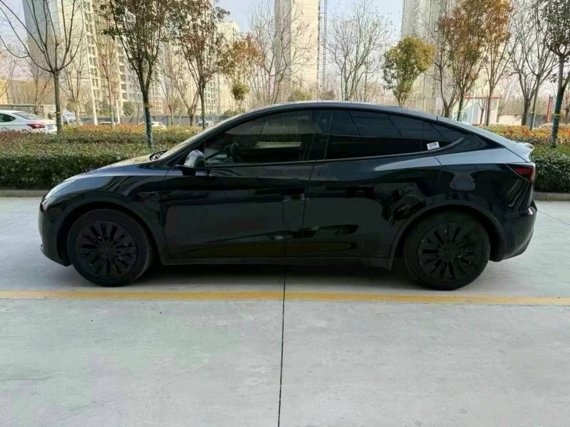 濟寧23年特斯拉MODEL Y7