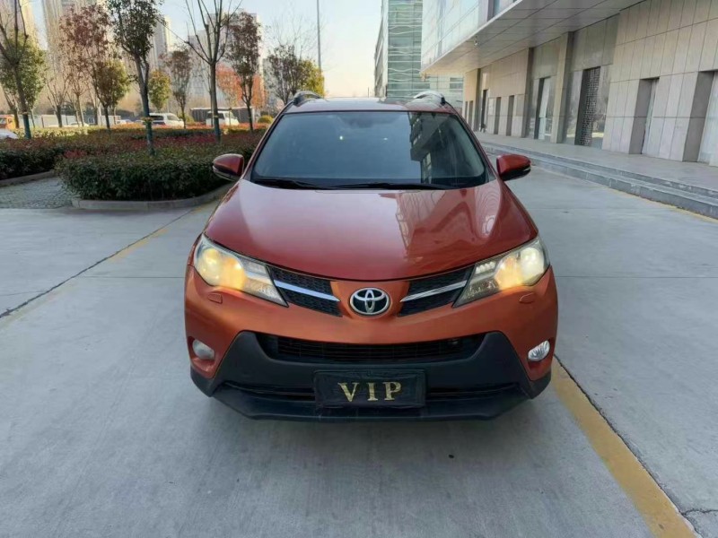 济宁14年丰田RAV41