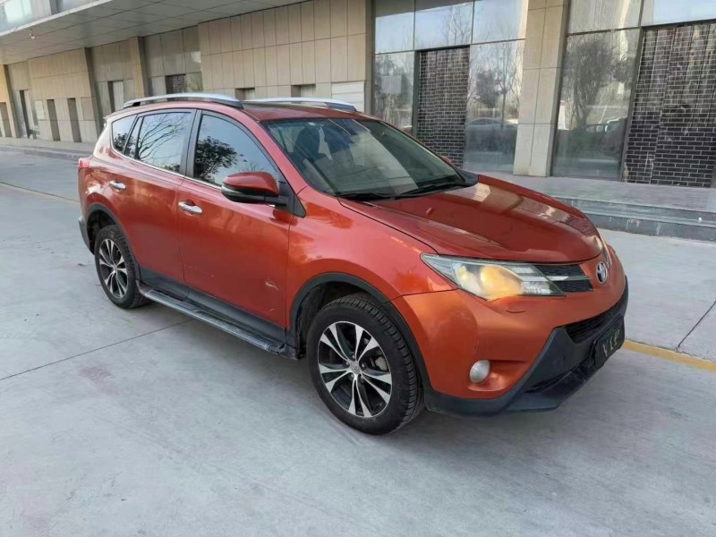 济宁14年丰田RAV42