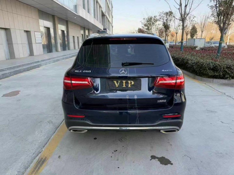 济宁17年奔驰GLC9