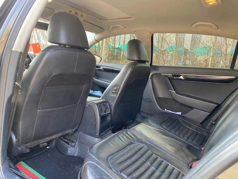 保定13年大众迈腾6