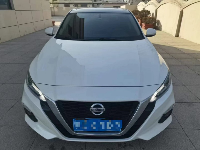 保定19年日产天籁1