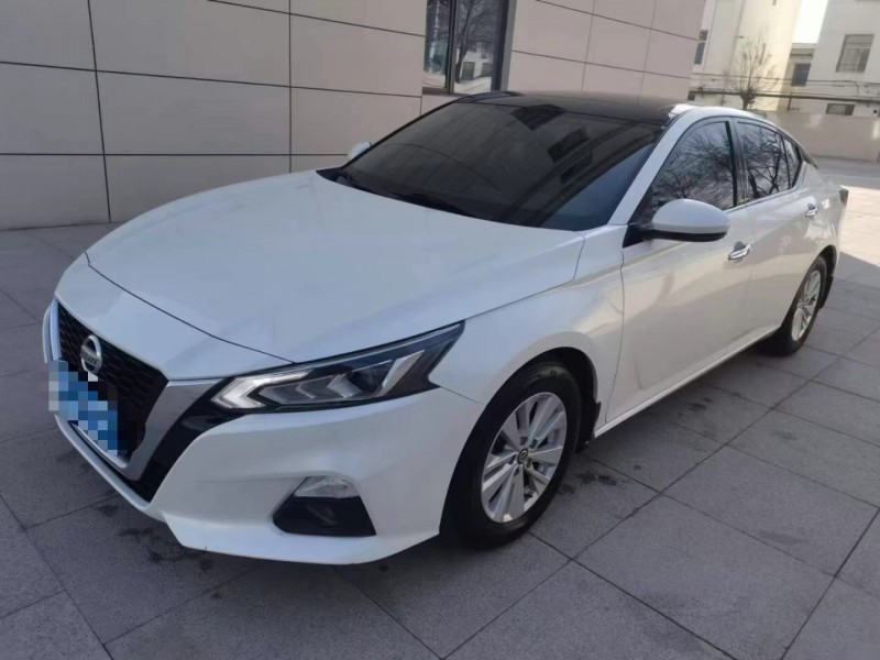 保定19年日产天籁2