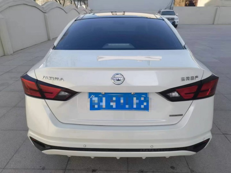 保定19年日产天籁9