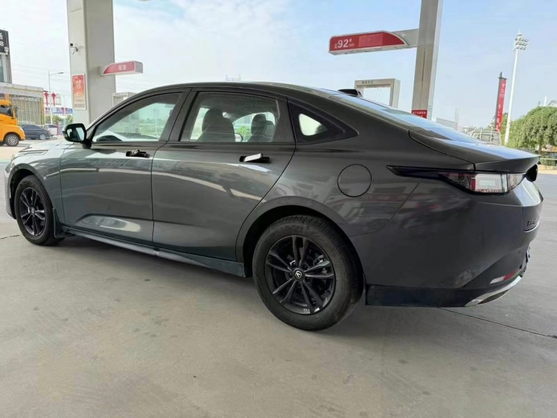 保定23年长安汽车逸达5