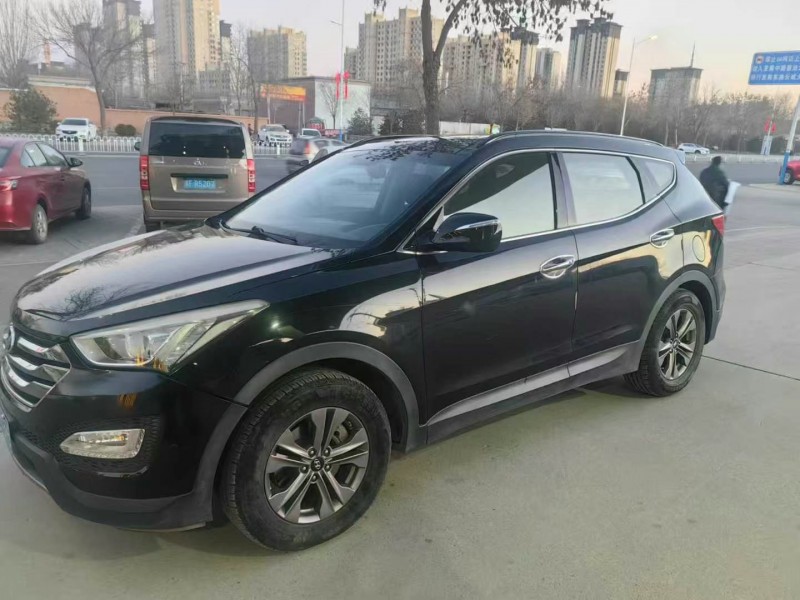 保定14年现代新胜达2