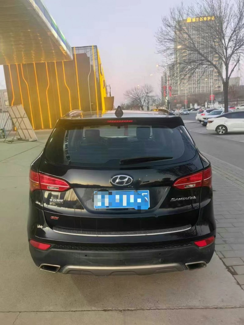 保定14年现代新胜达9