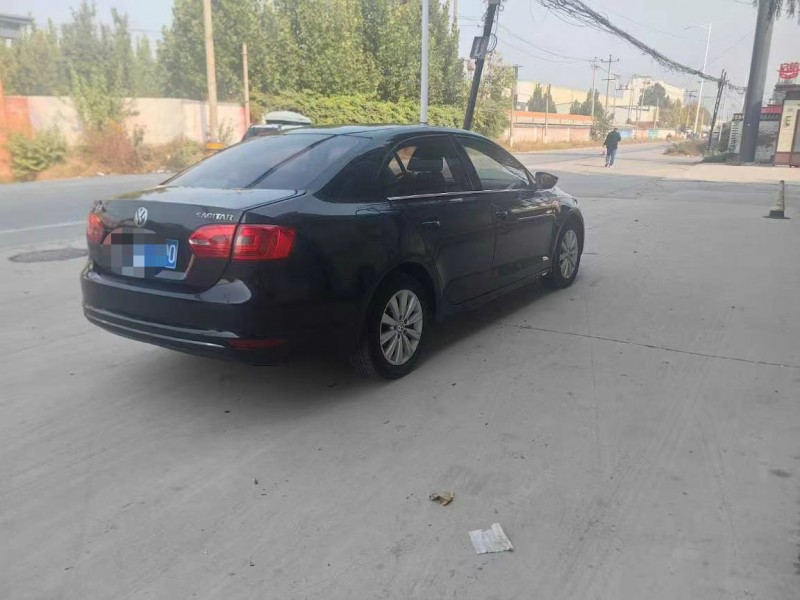 保定13年大众速腾4