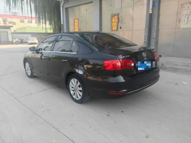 保定13年大众速腾5