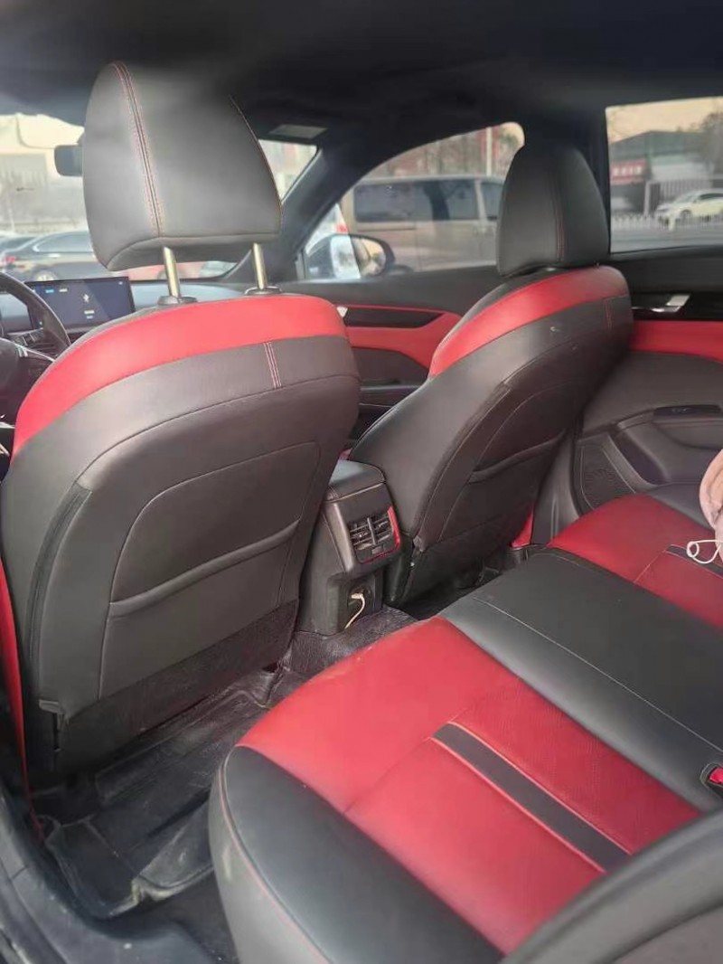 保定21年东风奕炫8