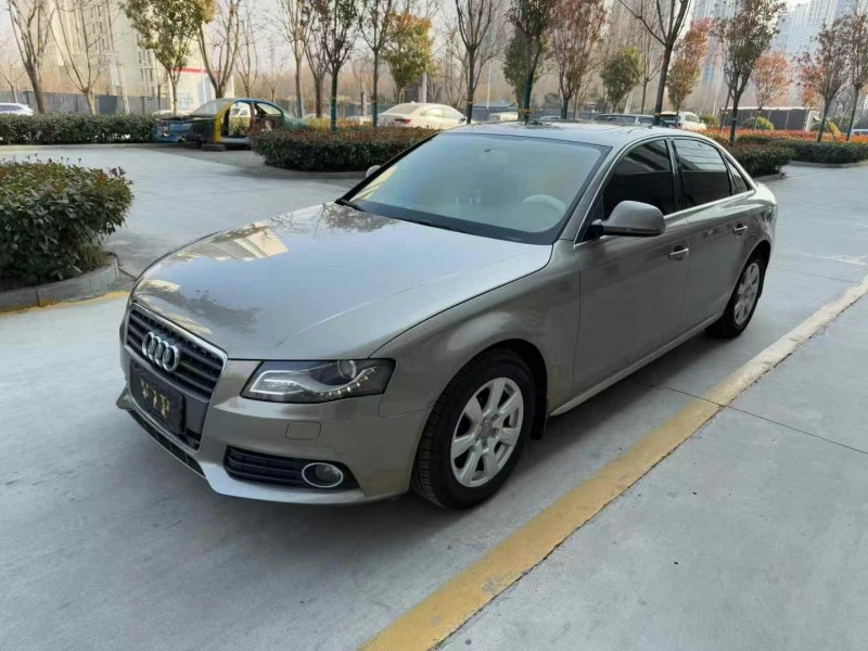 济宁12年奥迪A4L3