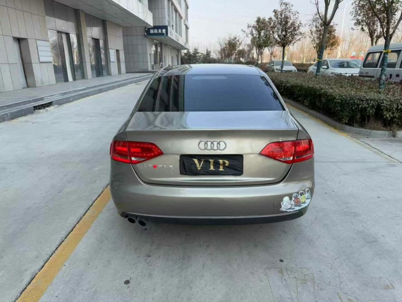 济宁12年奥迪A4L9