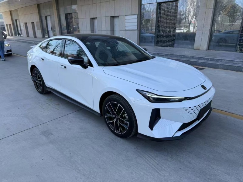 济宁25年长安汽车UNI2