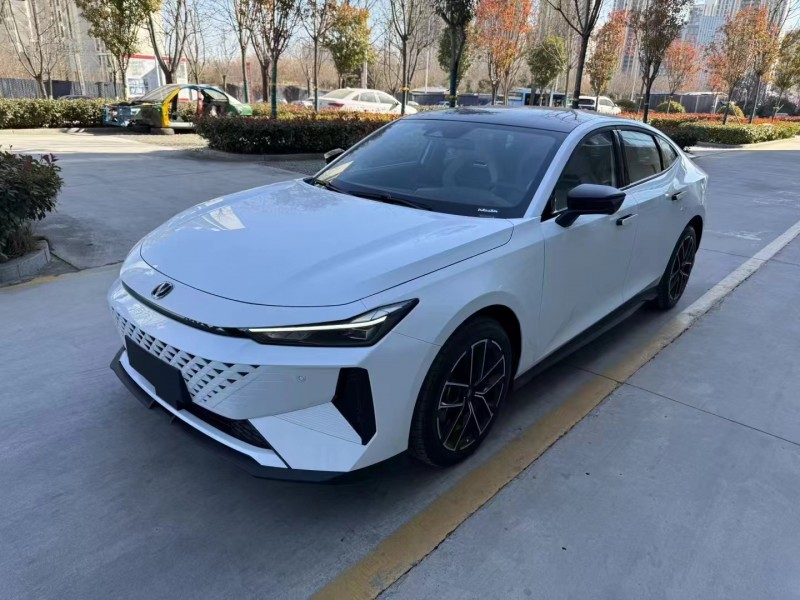 济宁25年长安汽车UNI3