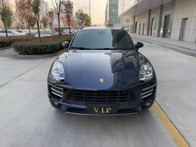 济宁17年保时捷Macan1