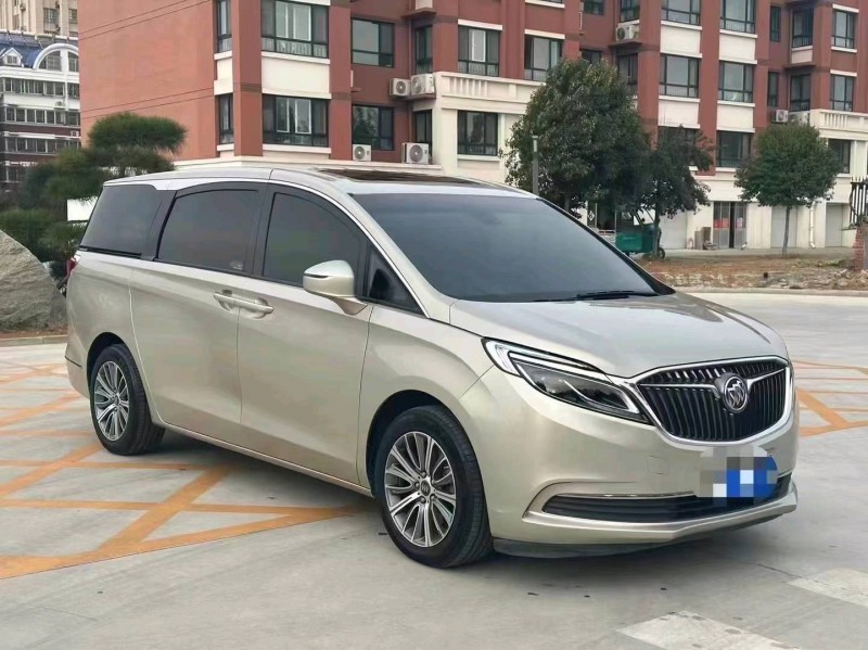 济宁18年别克GL82