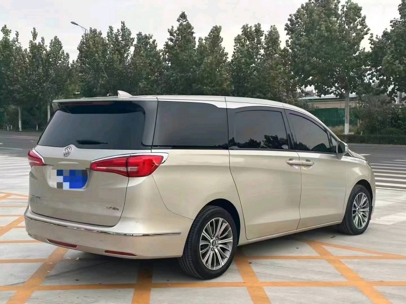 济宁18年别克GL85