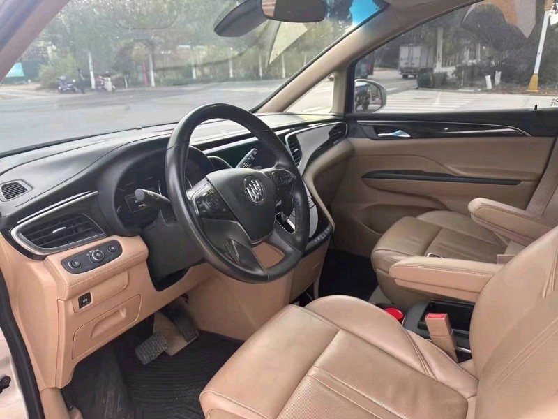 济宁18年别克GL86