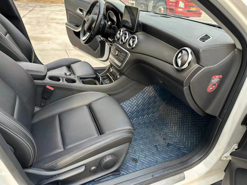 徐州18年奔驰GLA6