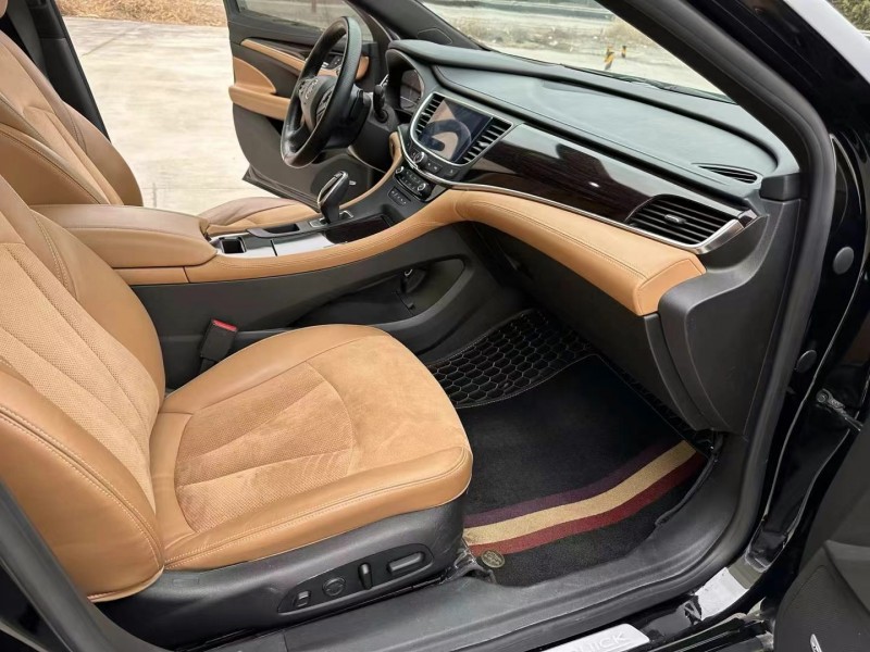 徐州21年别克君越6