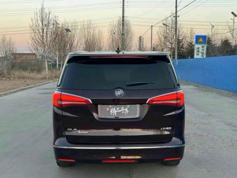 济宁17年别克GL88