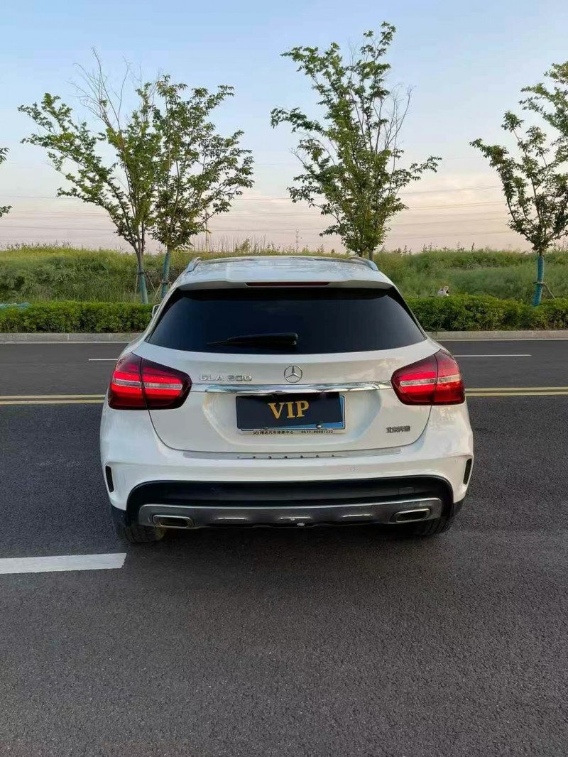 徐州19年奔驰GLA4