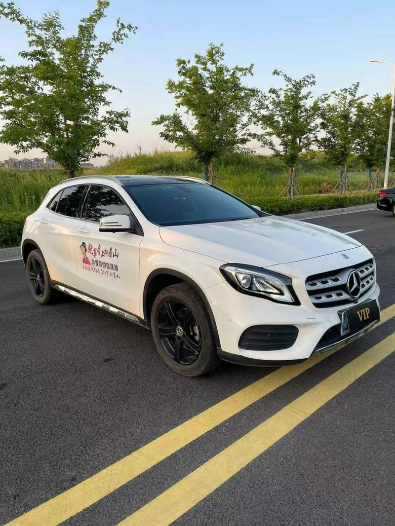徐州19年奔驰GLA6