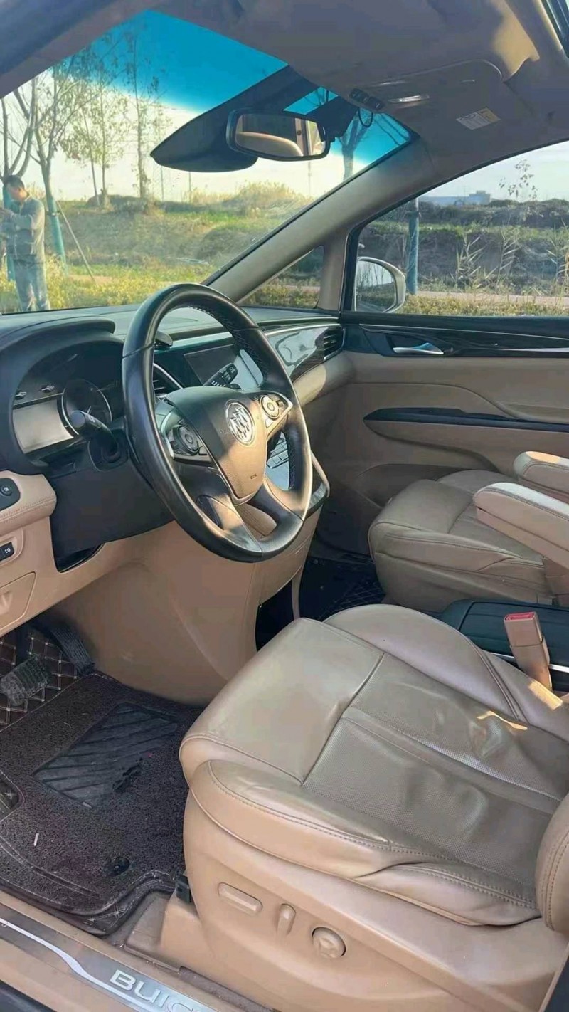 徐州19年别克GL84