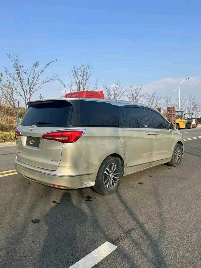 徐州19年别克GL85