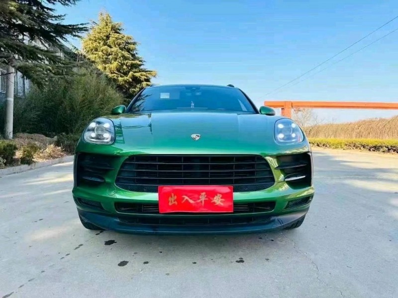 济宁19年保时捷Macan1