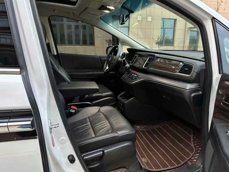 徐州20年本田艾力绅6