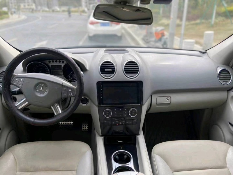 广州07年奔驰ML9