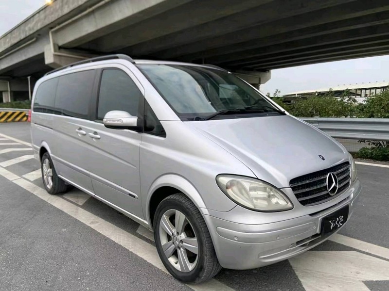 广州10年奔驰唯雅诺2