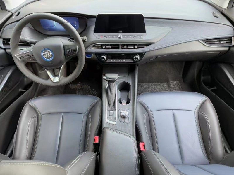 济宁24年别克微蓝6