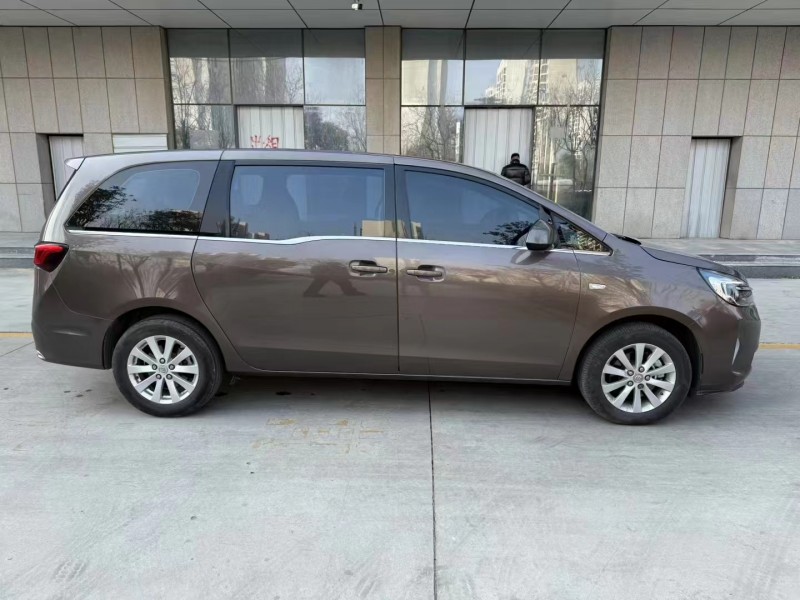 济宁20年别克GL88