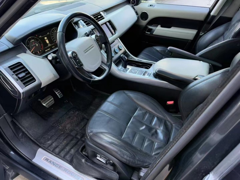 济宁14年路虎揽胜运动4