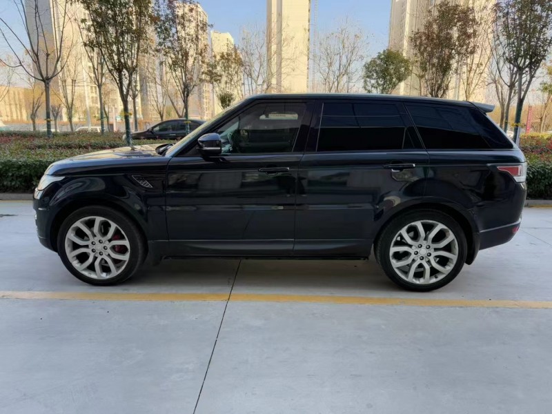 济宁14年路虎揽胜运动7