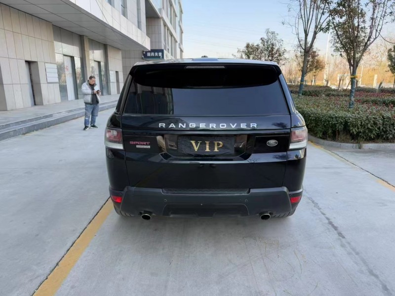 济宁14年路虎揽胜运动9